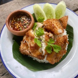 ข้าวปลาแกะ น้ำจิ้มแจ่วมะขาม