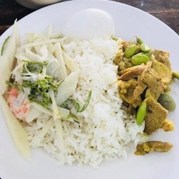 ข้าวราดแกง 2 อย่าง