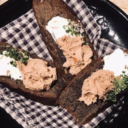 Paté with Black Ink Bread