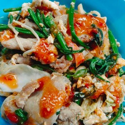 สุกี้แห้ง