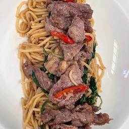 สปาเก็ตตี้กะเพราเนื้อ