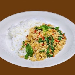 J6 กะเพราเจ ราดข้าว Vegetarian Basil