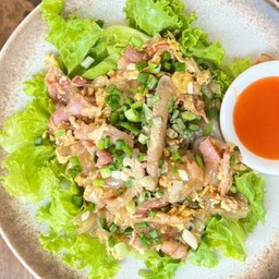 ก๋วยเตี๋ยวคั่วเบค่อน