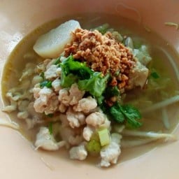 ก๋วยเตี๋ยวไก่น้ำใส ข้าวมันไก่มิวสิคสาขาสยามCC สยาม CC