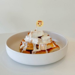 ปังกรอบฉ่ำ นมฮอกไกโด