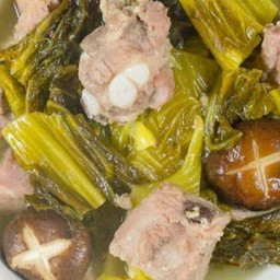 ต้มผักกาดดองซี่โครงหมู