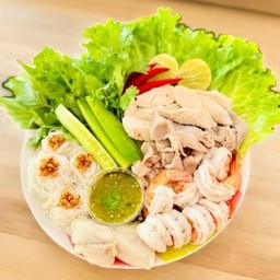 [อร่อยซ่ากับโค้ก] เมี่ยงรวม +  โค้ก ออริจินัล (ขวด) 