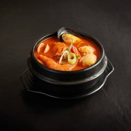 ซุปกิมจิทะเล Seafood Kimchi Jjigae