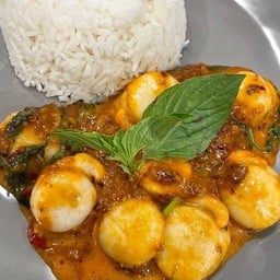 ข้าวหอยเชลล์ผัดพริกเผา