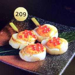 209.หอยเชลล์ย่างซอส(เมนไดโกะ+ไข่ปลาแซลมอน)