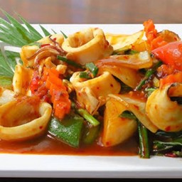 หมึกผัดไข่เค็ม