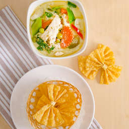 เกี๊ยวกรอบเขียวหวานไก่