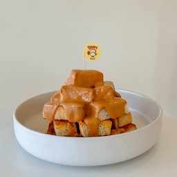 ปังกรอบฉ่ำ สังขยาชาไทย