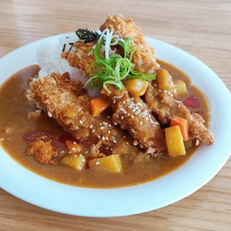 ข้าวแกงกะหรี่โทริคัตสึ (ไก่)