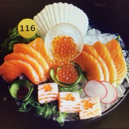 116.Salmon Family Set 