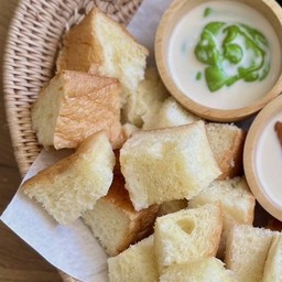 ขนมปังนึ่ง สังขยา