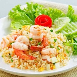 ข้าวผัดทะเล (จานเดียว)