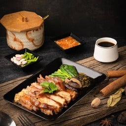 ขาหมู Size S (2-3 ท่าน)