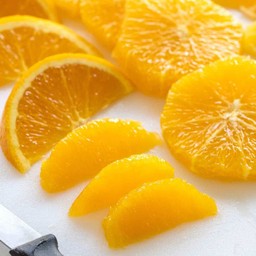 ผลไม้ปอก พร้อมทาน 1 Valencia Orange (Ready to Eat In Iced Package)