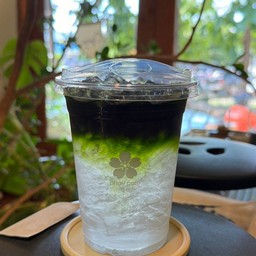 ชาเขียวน้ำมะพร้าว