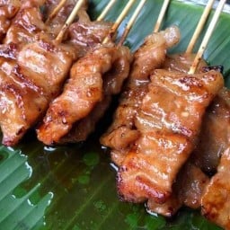 หมูปิ้งโบราณปู่กับย่า เชียงราย