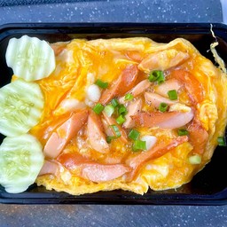ข้าวราดไข่ข้นบีลัคกี้