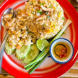 ข้าวผัดเนื้อปู