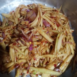 ยำมะม่วงสับใส่หอมแดง