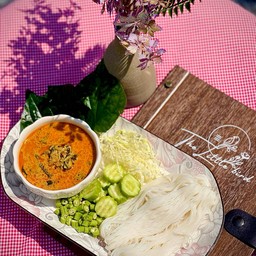 ขนมจีนน้ำยาปู (มีเฉพาะเสาร์-อาทิตย์)