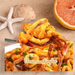 หมึกผัดไข่เค็ม