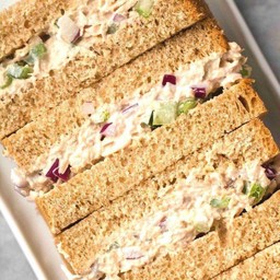 แซนวิชบ๊อกซ์ ทูน่าพริกหวาน