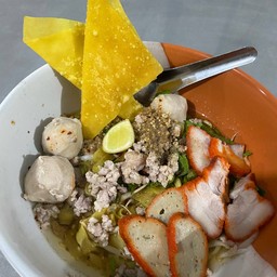 หมี่เหลืองต้มยำ