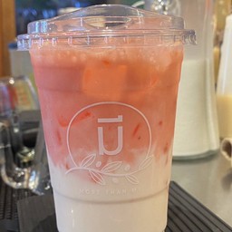 นมสดสตอเบอรี่