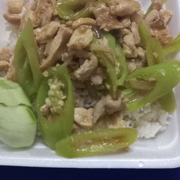 ข้าวหมูผัดพริกอ่อน