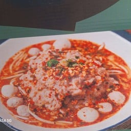 ก๋วยเตี๋ยวหมูต้มยำ