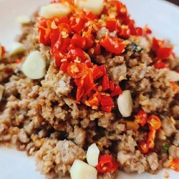 หมูสับผัดปลาเค็ม (กับข้าว)