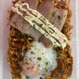 คูหู่ เบคอนไข่ออนเซ็น