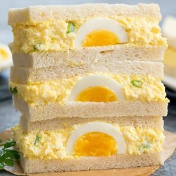 แซนวิชบ๊อกซ์ ออมเล็ต ไข่ต้ม