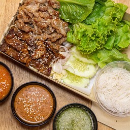 MeatMeet Set (ซอสหมาล่าสุตรลับ) แบบฉบับลูกหมูสามตัวแบบย่างให้