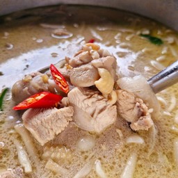 ต้มข่าไก่