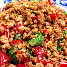 กะเพาหมูสับ ( กับข้าว )