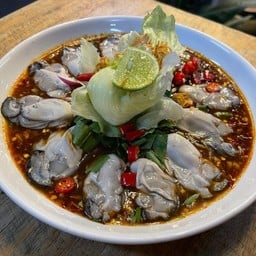 ปูแซ้ปป ส้มตำ ยำ จิ้มจุ่ม เจ้าดังตลาดนัดมีโชค/คำเที่ยง โรงพยาบาลลานนา
