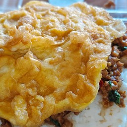 ข้าวกะเพราหมูสับ+ไข่เจียว