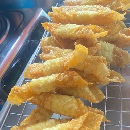 เกี๊ยวทอด 14 ชิ้น พิเศษ