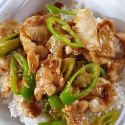 ผัดพริกหยวกหมูราดข้าว