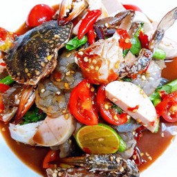 เกาเหลาปูม้า1+กุ้ง5+หมูยอ1