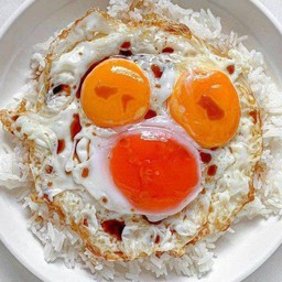 ข้าวไข่ดาว