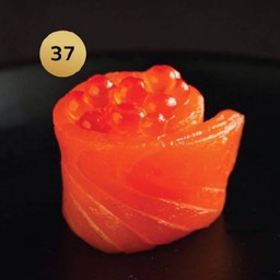 37.ซูชิแซลมอน+ไข่ปลาแซลมอน