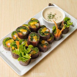 ปอเปี๊ยะสดมะม่วงสุกสาหร่ายเย็น