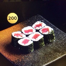 200.ข้าวห่อสาหร่ายปลาทูน่า